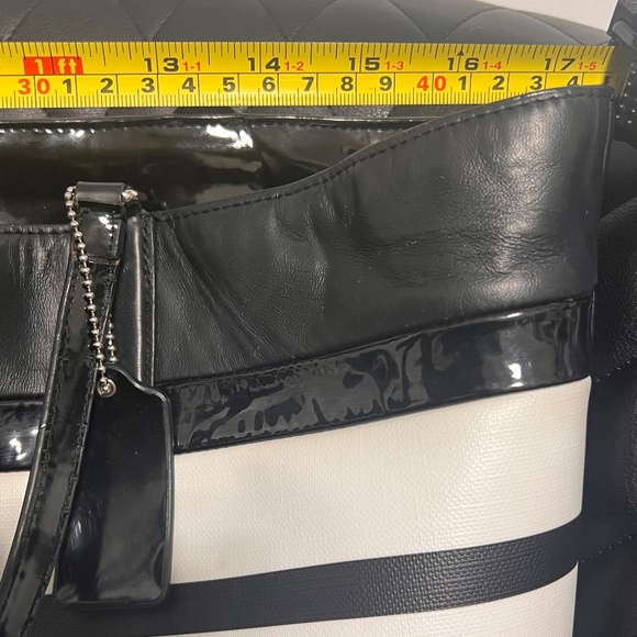 Coach Tote - Picture 3 of 4